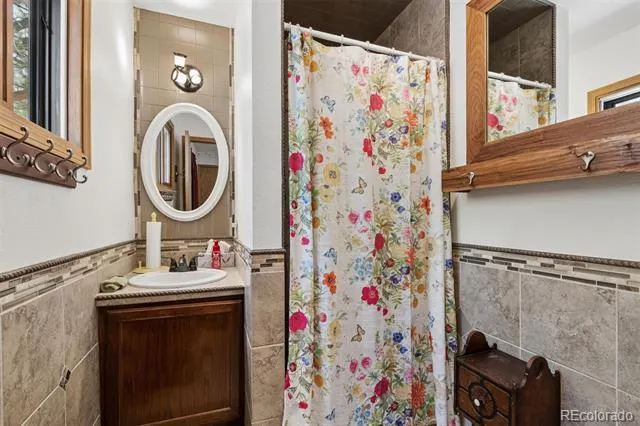 225 Hell Canyon Road Estes Park, CO 80517