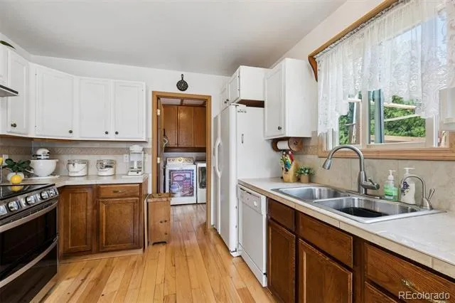 225 Hell Canyon Road Estes Park, CO 80517