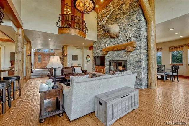 5181 Warbler Court Parker, CO 80134