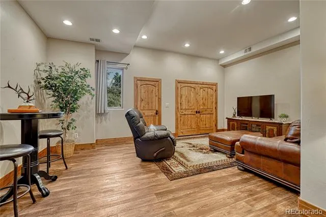 5181 Warbler Court Parker, CO 80134