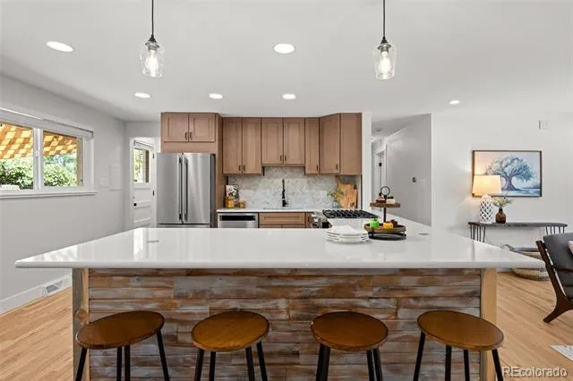 5475 S Lakeview Street Littleton, CO 80120