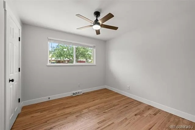 5475 S Lakeview Street Littleton, CO 80120
