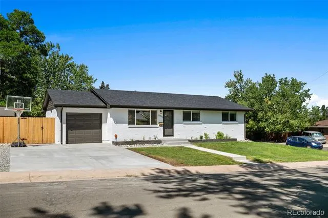 5475 S Lakeview Street Littleton, CO 80120