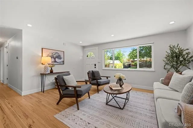 5475 S Lakeview Street Littleton, CO 80120