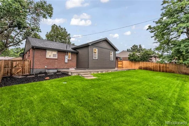 3091 S Holly Place Denver, CO 80222