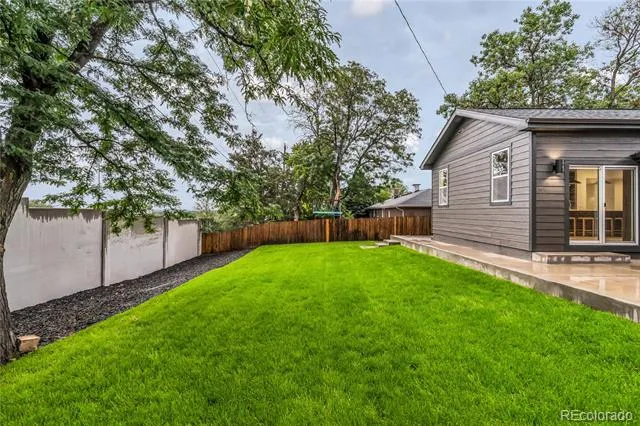 3091 S Holly Place Denver, CO 80222