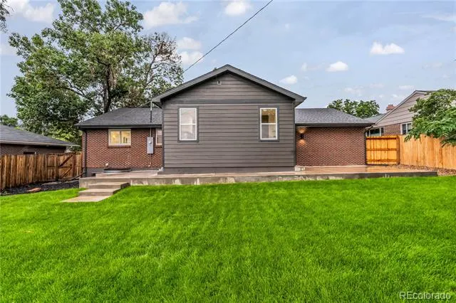 3091 S Holly Place Denver, CO 80222