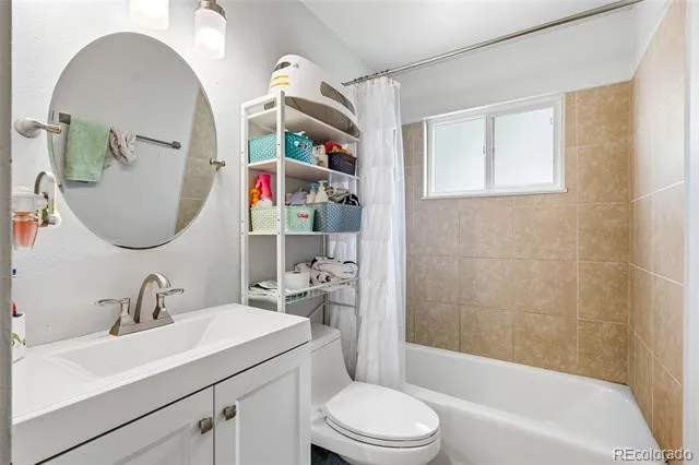 118 S 6th Street La Salle, CO 80645