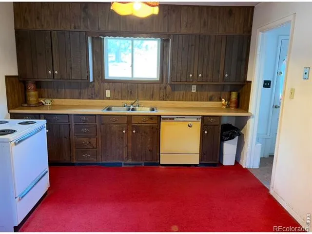 8 Estes Park Estates Drive Lyons, CO 80540