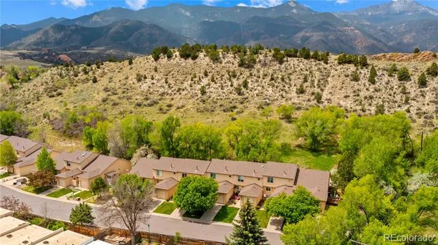 652 Echo Lane Colorado Springs, CO 80904