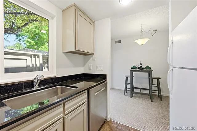 5975 S Willow Way Englewood, CO 80111