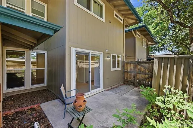 5975 S Willow Way Englewood, CO 80111