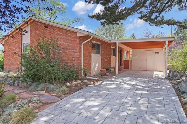 3290 Darley Avenue Boulder, CO 80305