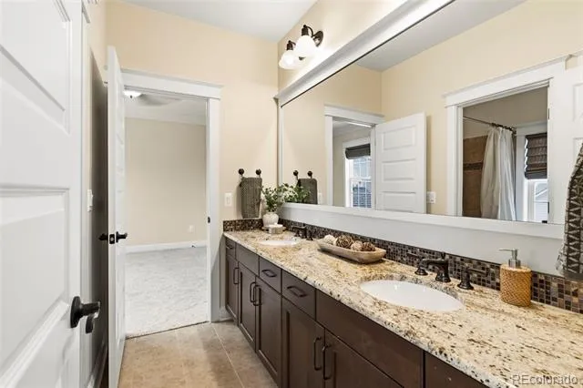 9427 E 51st Drive Denver, CO 80238