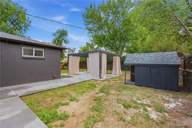 6033 Hoyt Court Arvada, CO 80004