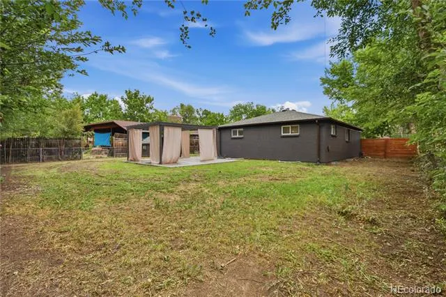 6033 Hoyt Court Arvada, CO 80004