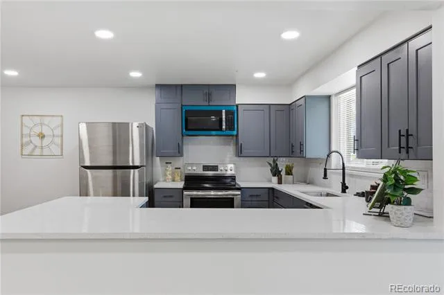 6033 Hoyt Court Arvada, CO 80004
