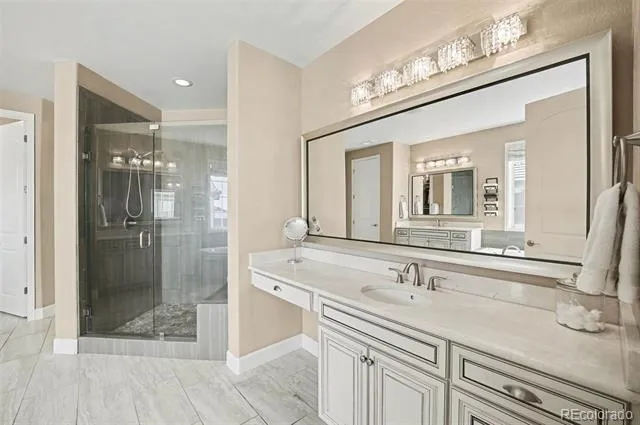 9462 Noble Way Arvada, CO 80007