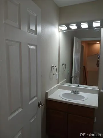 1198 THORNBURY PLACE Highlands Ranch, CO 80129