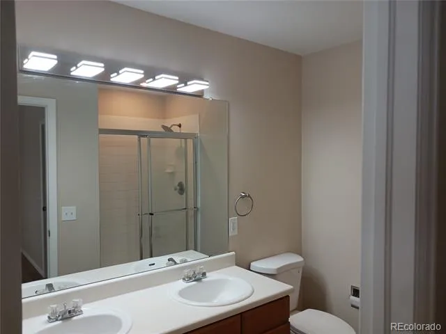 1198 THORNBURY PLACE Highlands Ranch, CO 80129