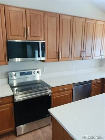 1198 THORNBURY PLACE Highlands Ranch, CO 80129