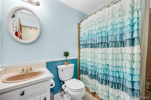 545 Tenderfoot Drive Larkspur, CO 80118
