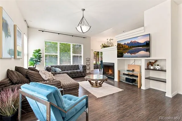 1821 S Ingalls Court Denver, CO 80232
