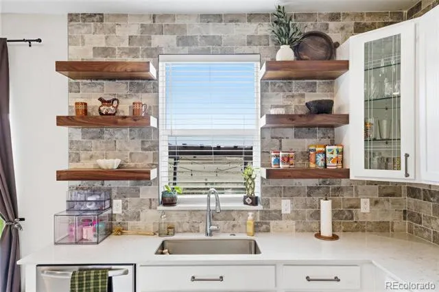 46545 Sunrise Court Bennett, CO 80102