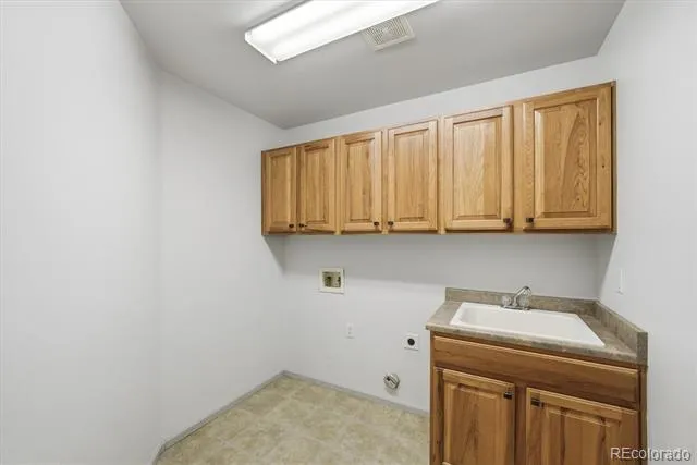 10580 Kicking Horse Drive Littleton, CO 80125
