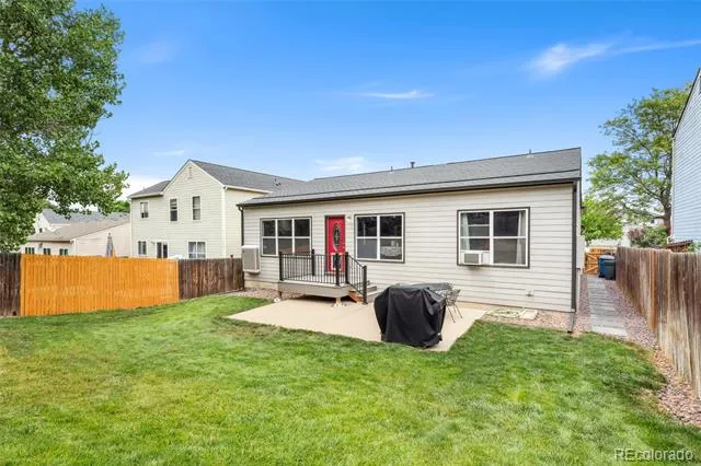 19564 E Ithaca Place Aurora, CO 80013