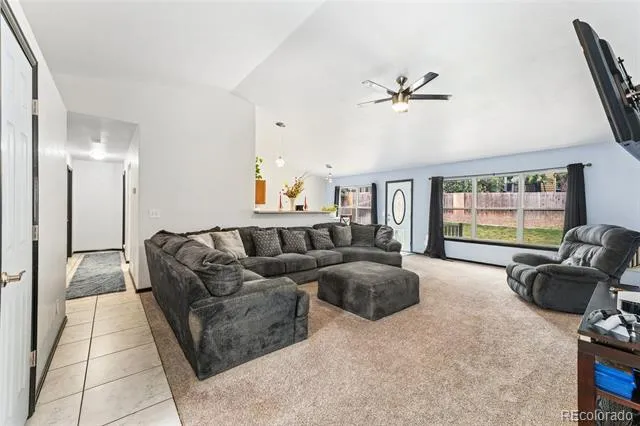 19564 E Ithaca Place Aurora, CO 80013