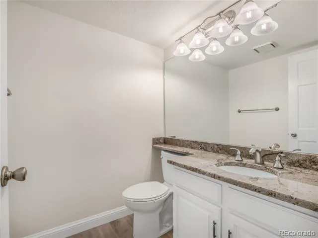 9304 Montrose Way Highlands Ranch, CO 80126