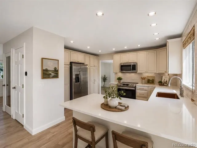 9304 Montrose Way Highlands Ranch, CO 80126