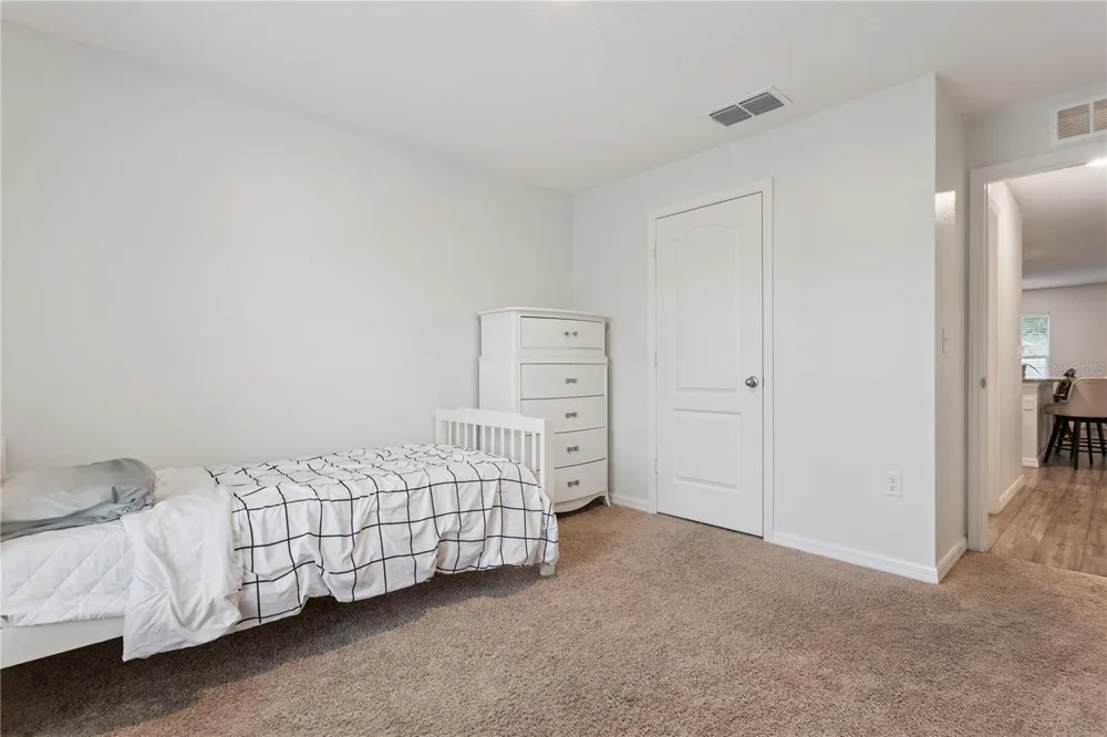 1063 LAKE ARBOR COURT Tavares, FL 32778