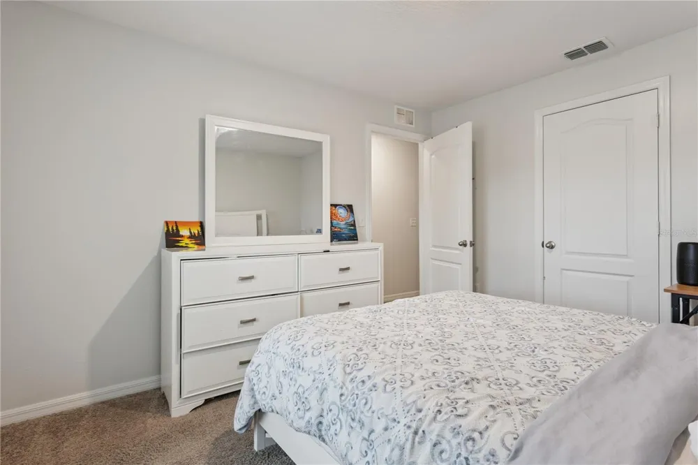 1063 LAKE ARBOR COURT Tavares, FL 32778