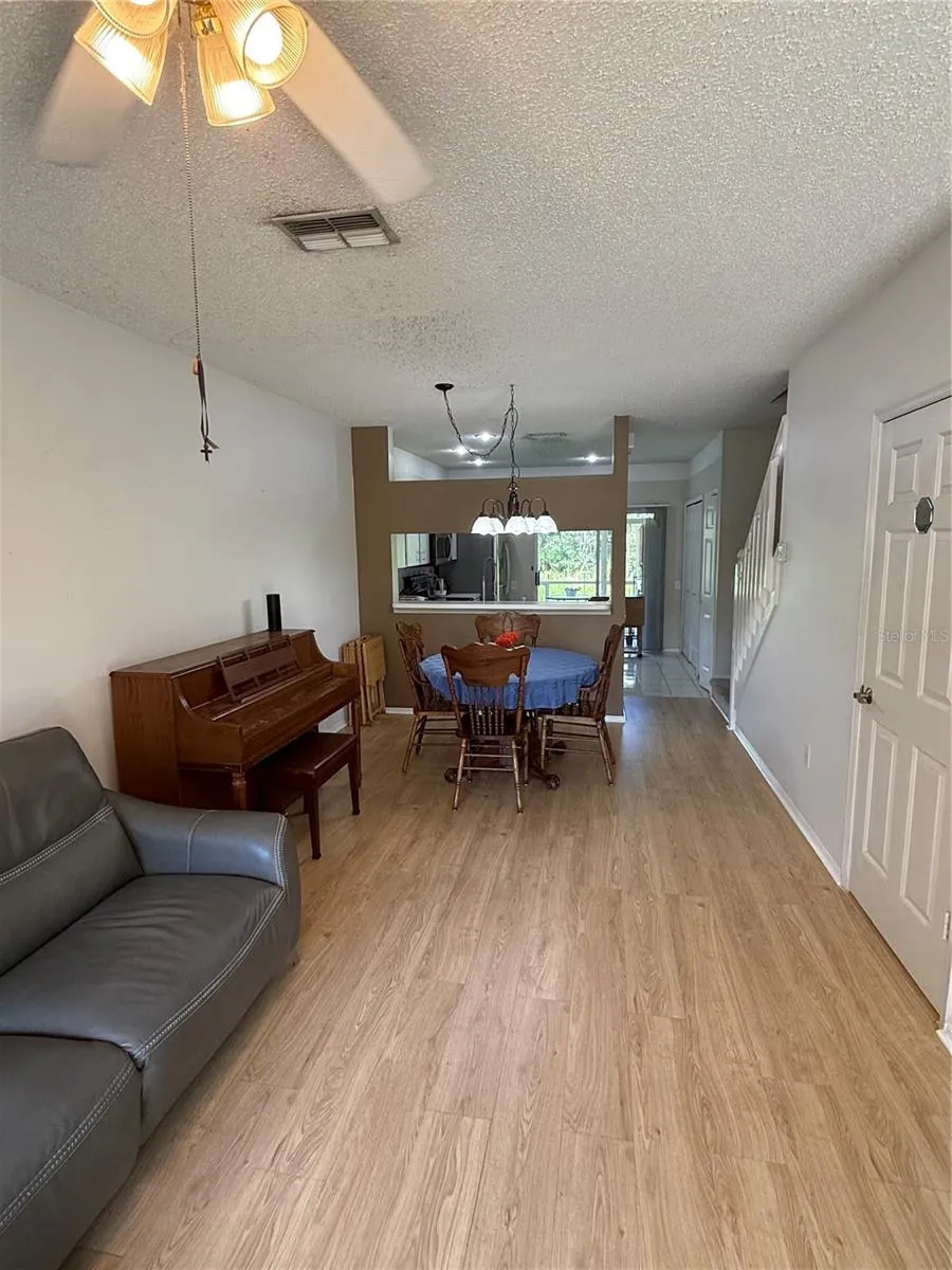 30035 GRANDA HILLS COURT Wesley Chapel, FL 33543