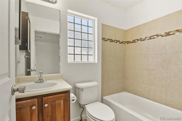 21517 E 43rd Place Denver, CO 80249