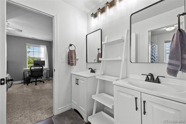 26875 E Clifton Place Aurora, CO 80016