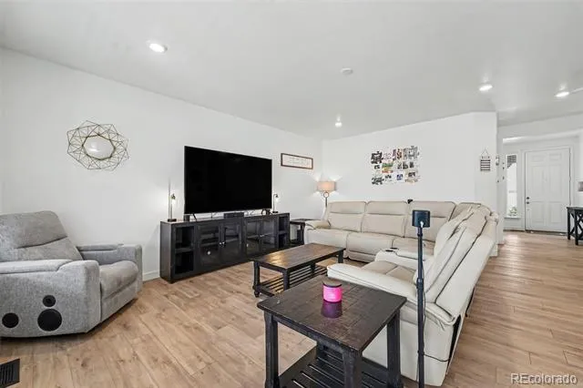 14854 Elm Street Thornton, CO 80602