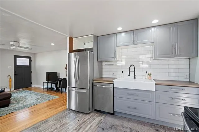 6840 Reno Drive Arvada, CO 80002