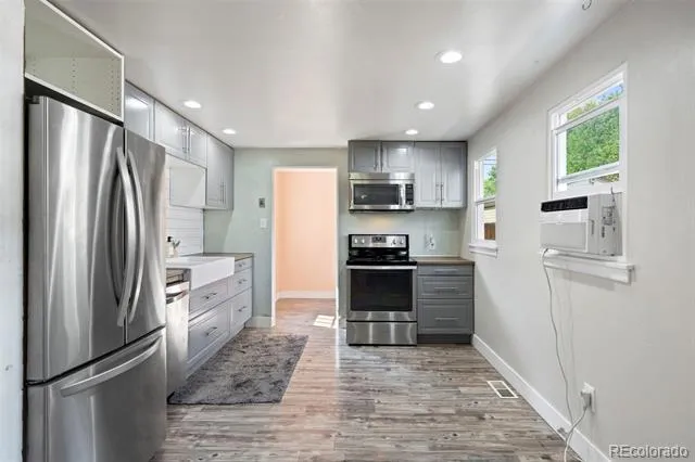 6840 Reno Drive Arvada, CO 80002