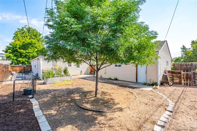 6840 Reno Drive Arvada, CO 80002