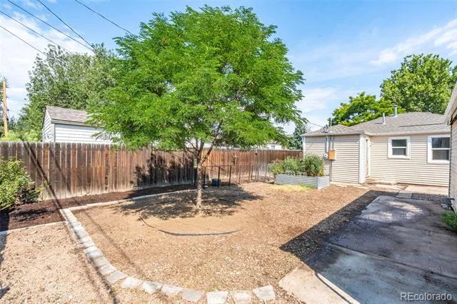 6840 Reno Drive Arvada, CO 80002