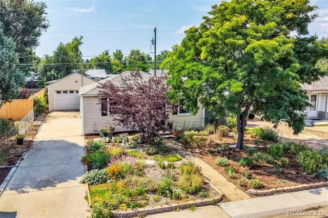 6840 Reno Drive Arvada, CO 80002