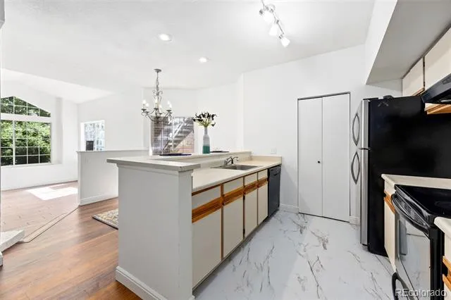 4760 S Wadsworth Boulevard #J104 Littleton, CO 80123