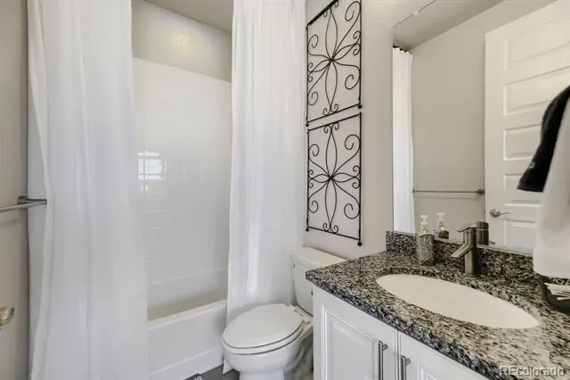 8054 S KELLERMAN COURT Aurora, CO 80016