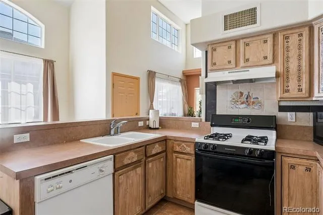 1445 S Chambers Road #101 Aurora, CO 80017