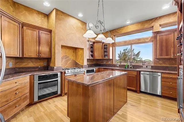 11164 W Yucca Littleton, CO 80125
