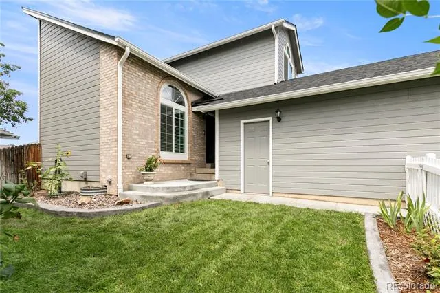 633 Walden Court Littleton, CO 80126