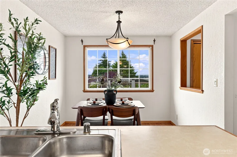 442 E 31st Street #D3 Bremerton, WA 98310